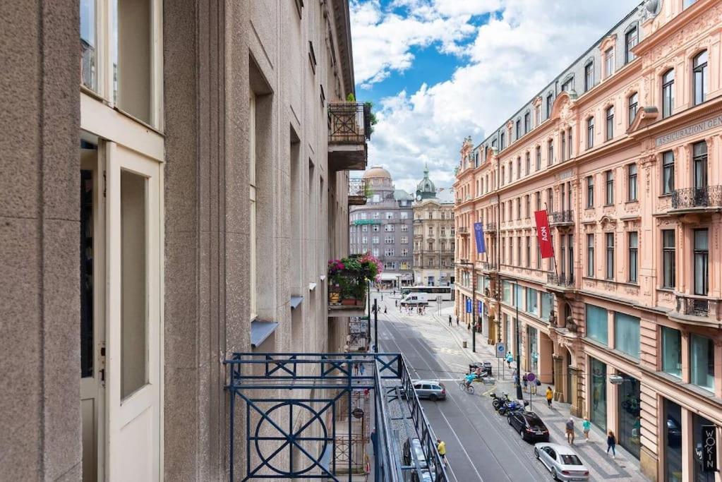 Apartamento Spacious With Balcony At Wenceslas Sq Praga